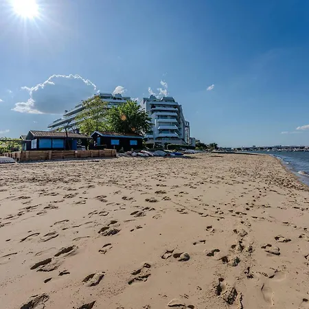 Apartment : T3 Au Bord De La Avec Wifi Et Double Garage - Fr-1-433-139 Arcachon